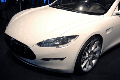 2009 Tesla Model S 58