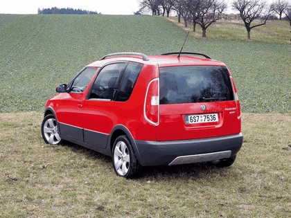 2007 Skoda Roomster Scout 13