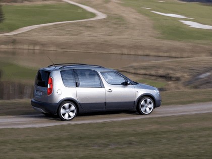 2007 Skoda Roomster Scout 23