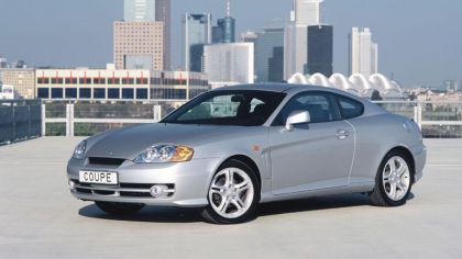 2002 Hyundai Coupe 8