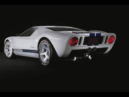 2003 Ford GT concept 34