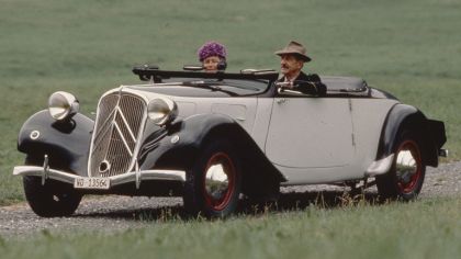 1935 Citroën Traction Avant 11CV cabriolet 2