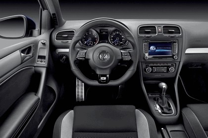 2009 Volkswagen Golf VI R 12