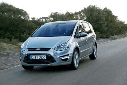 2010 Ford S-Max 8
