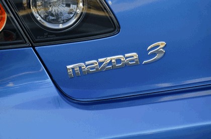 2004 Mazda 3 7