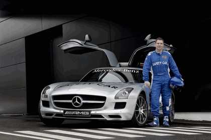 2010 Mercedes-Benz SLS - F1 Official Safety Car 9