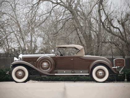 1930 Cadillac V16 452 roadster by Fleetwood 2