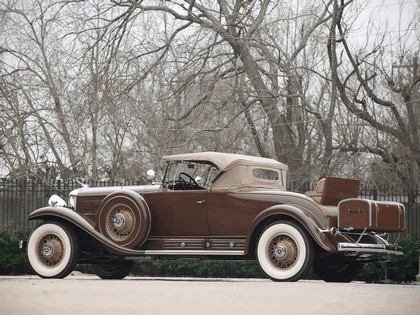 1930 Cadillac V16 452 roadster by Fleetwood 5