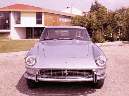 1965 Ferrari 330 GT 2+2 series II 16
