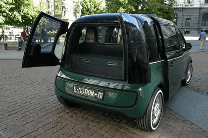 2010 Volkswagen Milano Taxi concept 12