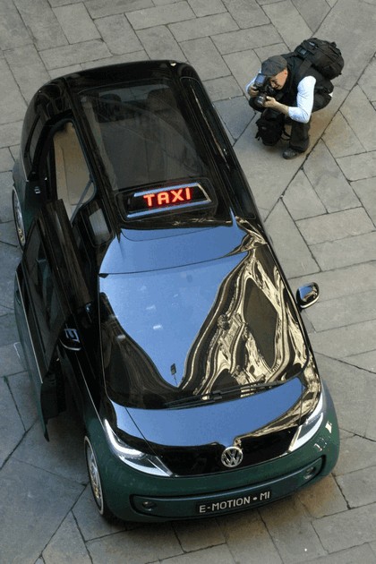 2010 Volkswagen Milano Taxi concept 23