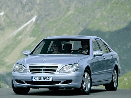 2002 Mercedes-Benz S500 ( W220 ) 4Matic 1