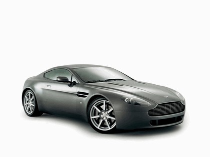 2005 Aston Martin V8 Vantage 1