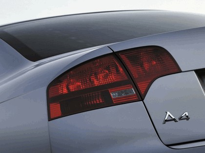 2005 Audi A4 16