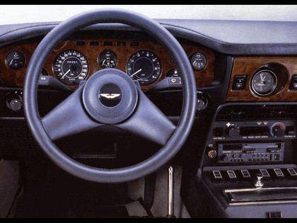 1977 Aston Martin V8 Vantage 11