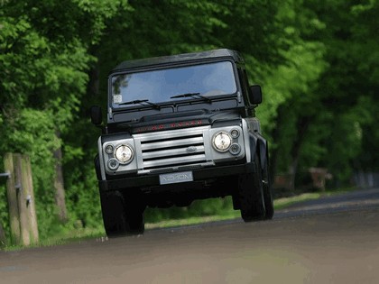 2010 Land Rover Defender by Aznom 16