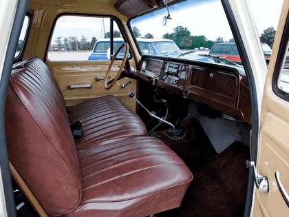 1965 Chevrolet Suburban 5