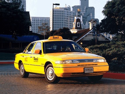 1993 Ford Crown Victoria Taxi 1