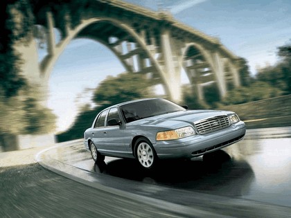1998 Ford Crown Victoria 27