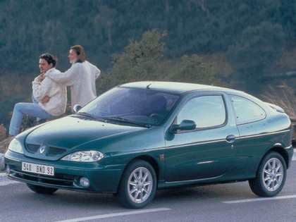 1999 Renault Megane coupé 1
