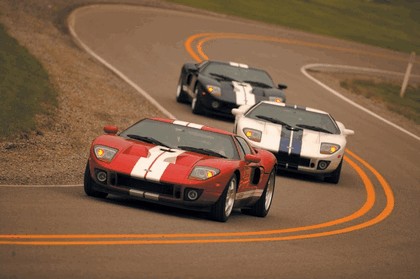 2005 Ford GT 25
