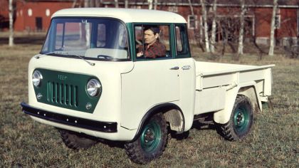 1957 Willys Jeep FC 150 4