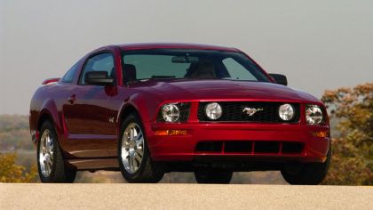 2005 Ford Mustang GT 8