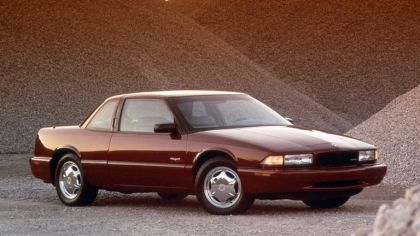 1993 Buick Regal Gran Sport coupé 5