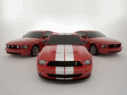 2005 Ford Mustang Shelby GT500 Cobra 19