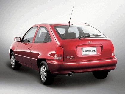 1994 Daewoo Nexia 3-door 3