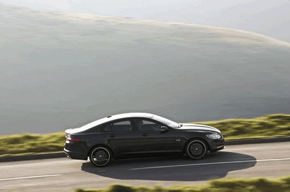 2010 Jaguar XF BlackPack - UK version 11