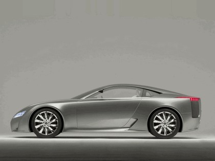 2005 Lexus LF-A concept 3