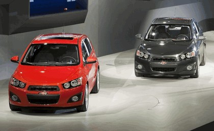 2011 Chevrolet Sonic hatchback 13