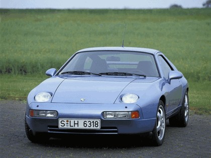 1992 Porsche 928 GTS 1