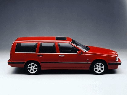 1992 Volvo 850 SW 2
