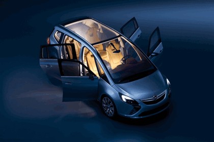 2011 Opel Zafira Tourer concept 5