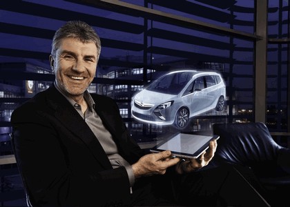 2011 Opel Zafira Tourer concept 10
