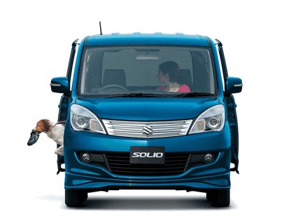 2011 Suzuki Solio 2