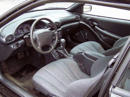 1995 Pontiac Sunfire coupé 12