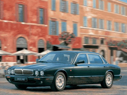 1997 Jaguar XJ8 ( X300 ) 10