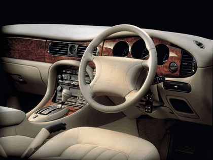 1997 Jaguar XJ8 ( X300 ) 13