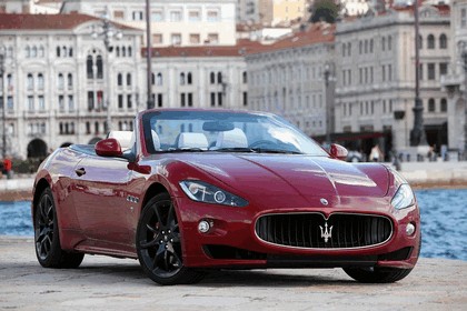 2011 Maserati GranCabrio Sport 18