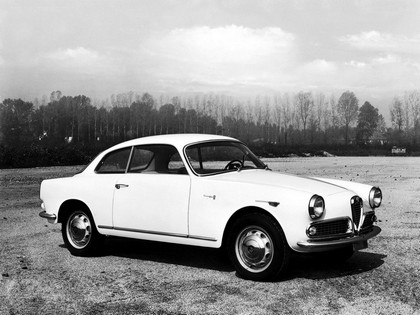 1954 Alfa Romeo Giulietta Sprint by Bertone 8