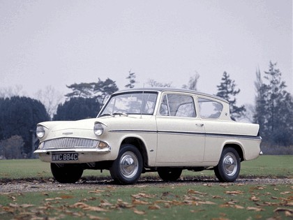 1959 Ford Anglia 105E 1