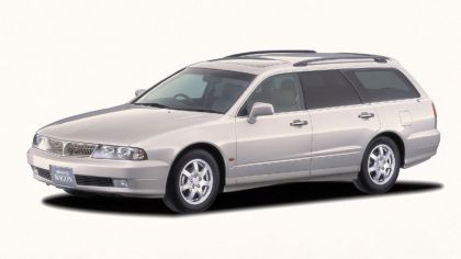 1997 Mitsubishi Diamante Wagon 1