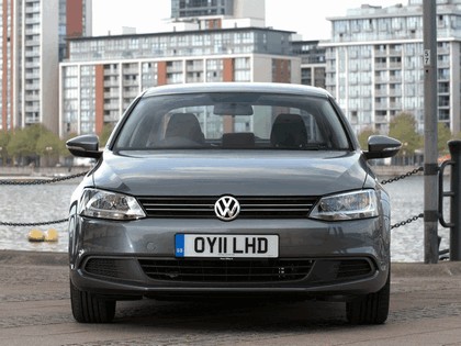2010 Volkswagen Jetta - UK version 4