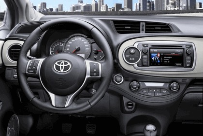 2012 Toyota Yaris 28