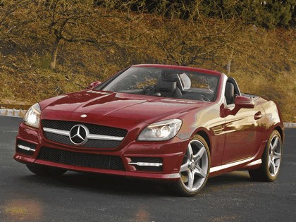 2011 Mercedes-Benz SLK 350 AMG with Sports Package - USA version 7