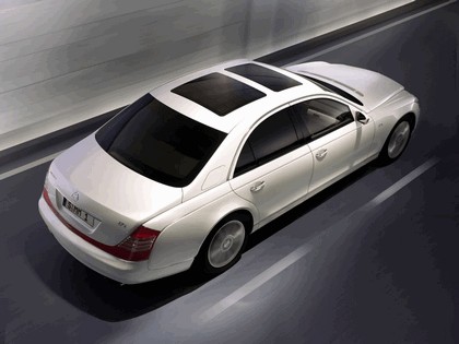 2006 Maybach 57S in shining white mother-of-pearl finish 3