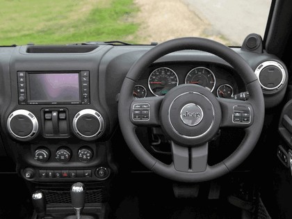 2011 Jeep Wrangler 70th anniversary - UK version 12